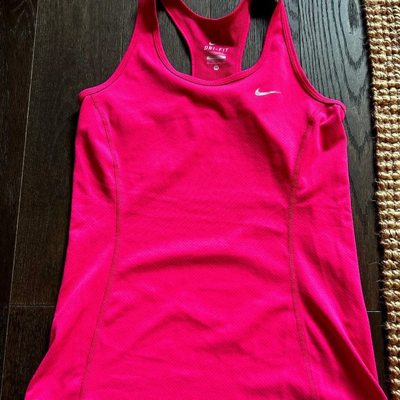 Nike Size XS Pink Tank - Picture 1 of 3